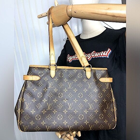 LOUIS VUITTON Batignolles Monogram Carry On Bag COMES WITH: COA, LV DUST BAG - Picture 4 of 17